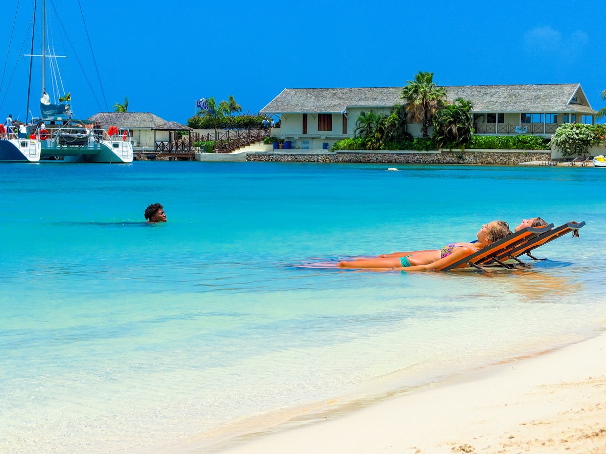 Turquoise water at Mahogany Beach, Ocho Rios